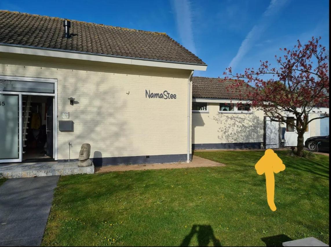 Namastee Aan Zee Acomodação com café da manhã Vlissingen Exterior foto